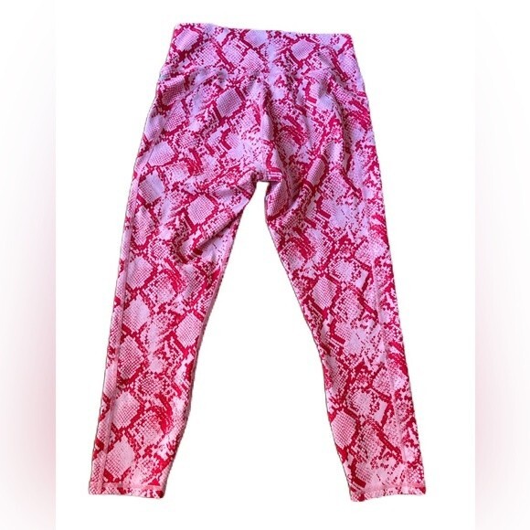 Define PowerHold® Made By Fabletics High-Waisted Women's Capri Leggings (Size M) - Picture 5 of 13